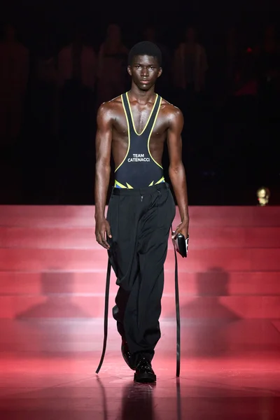 Look 33